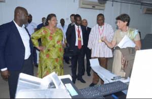 Danish Ambassador and Ministers of State inspecting the equipment.