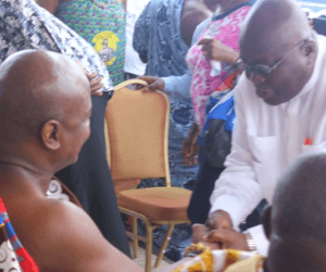Akufo-Addo (right) with Togbe Afede (left)
