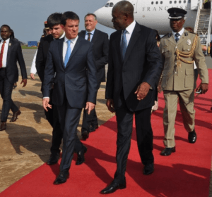 Manuel Valls, received at the airport by the Vice President, Amissah-Arthur.