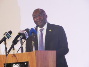 Bawumia mocks ‘General Mosquito’ for acquiring Master’s degree in Defence and International Politics