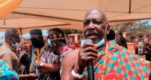 Chief tells Ghanaians not to trust politicians
