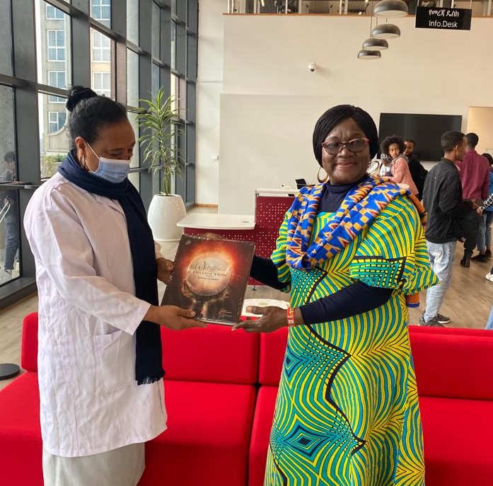 Ghanaian author, Cornelia Amoah presents book to Ethiopian library