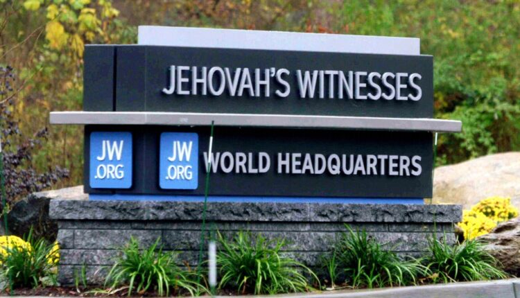 JW