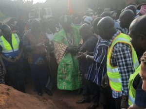 Akufo-Addo cuts sod for dualisation of Bimbilla Town roads