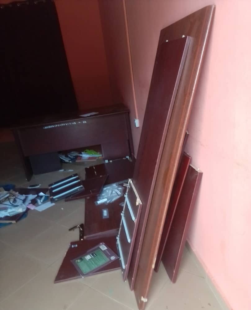 Irate youth vandalise Cocoa Board office at Dodi – Papase