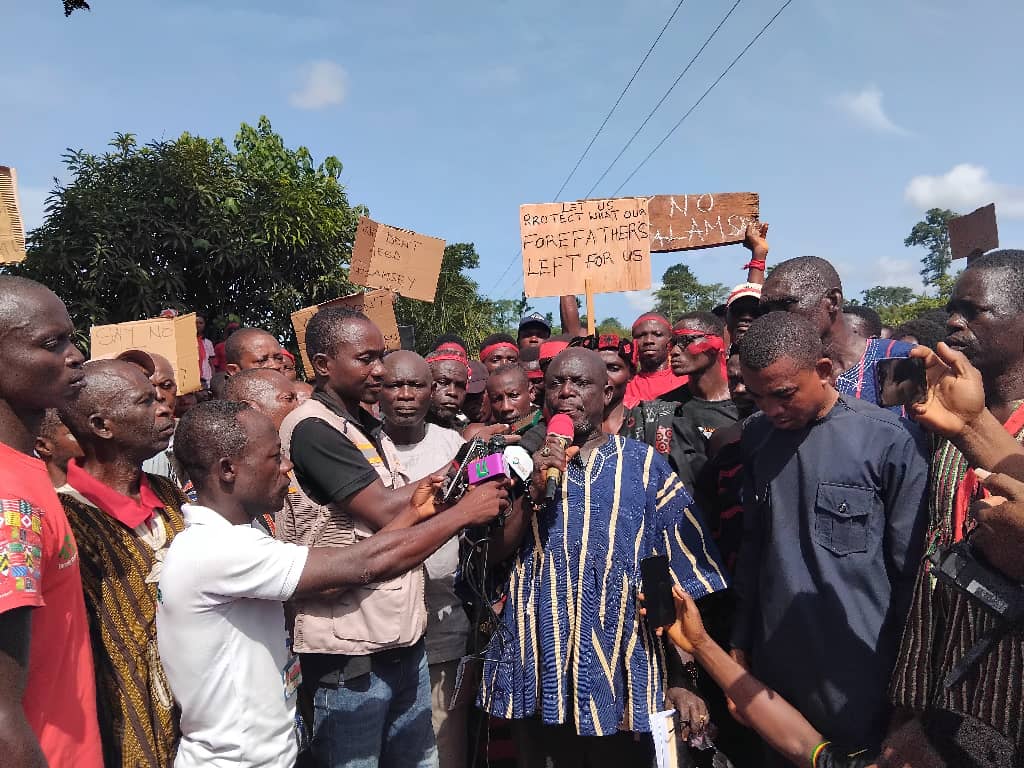 Papaase residents kick against alleged plans to mine on River Kantango