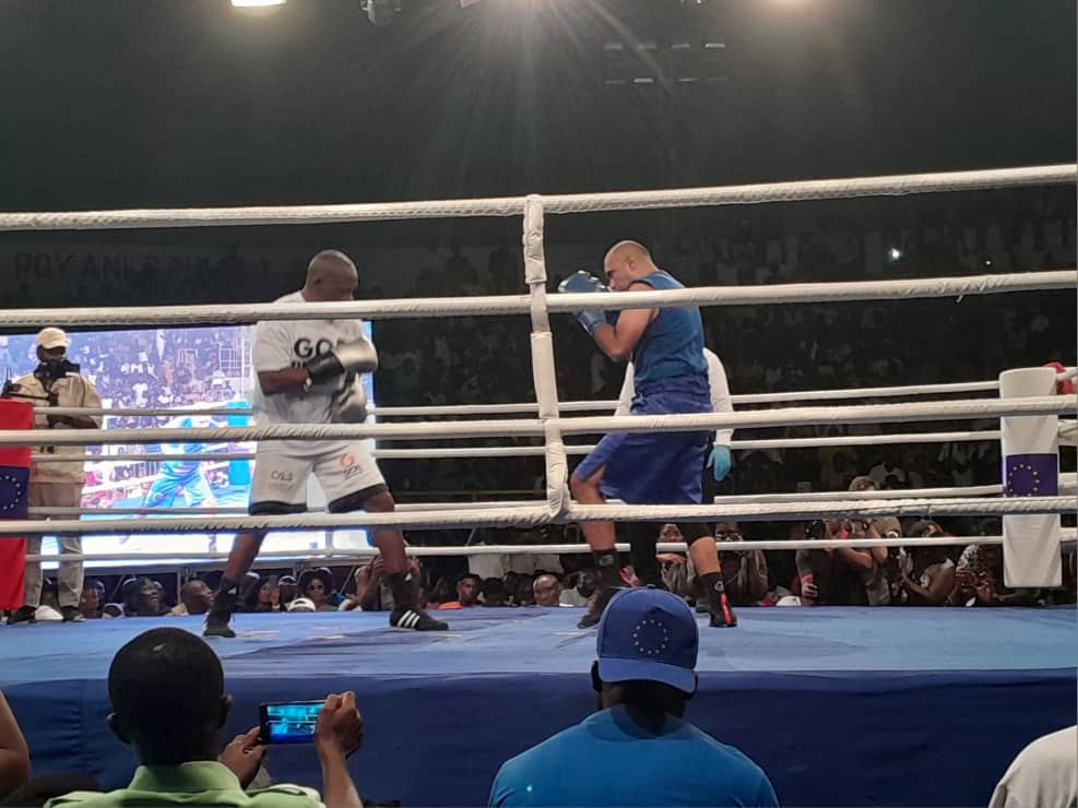 Azumah thrills boxing fans in exhibition bout